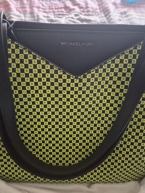 Michael Kors Black & Neon Yellow Messenger Bag